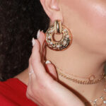 Σφυρηλατημένοι κρίκοι με μαργαριτάρια