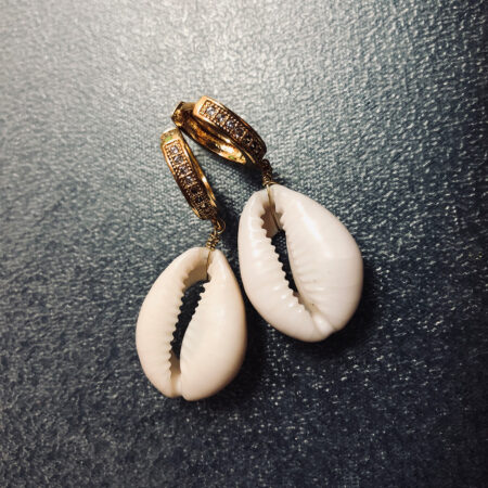 Ατσάλινα κρικάκια με ζιργκόν και κρεμαστό κοχύλι