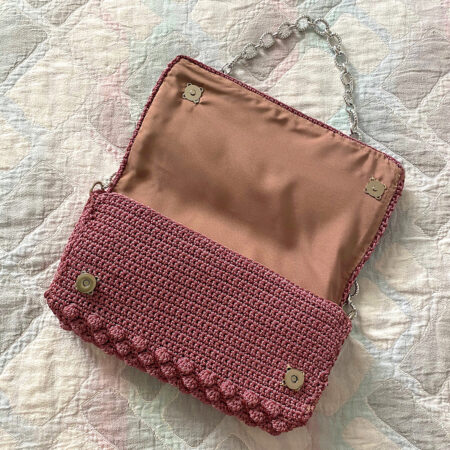 Ροζ πλεκτή τσάντα